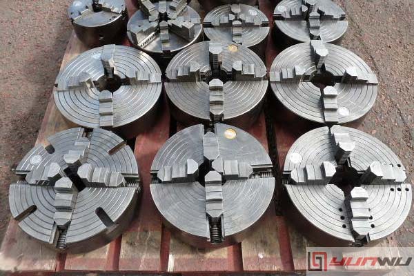 what is a 4 jaw chuck used for