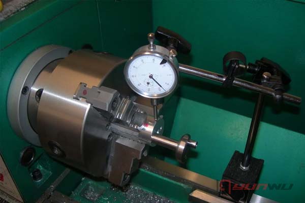 3 jaw chuck accuracy